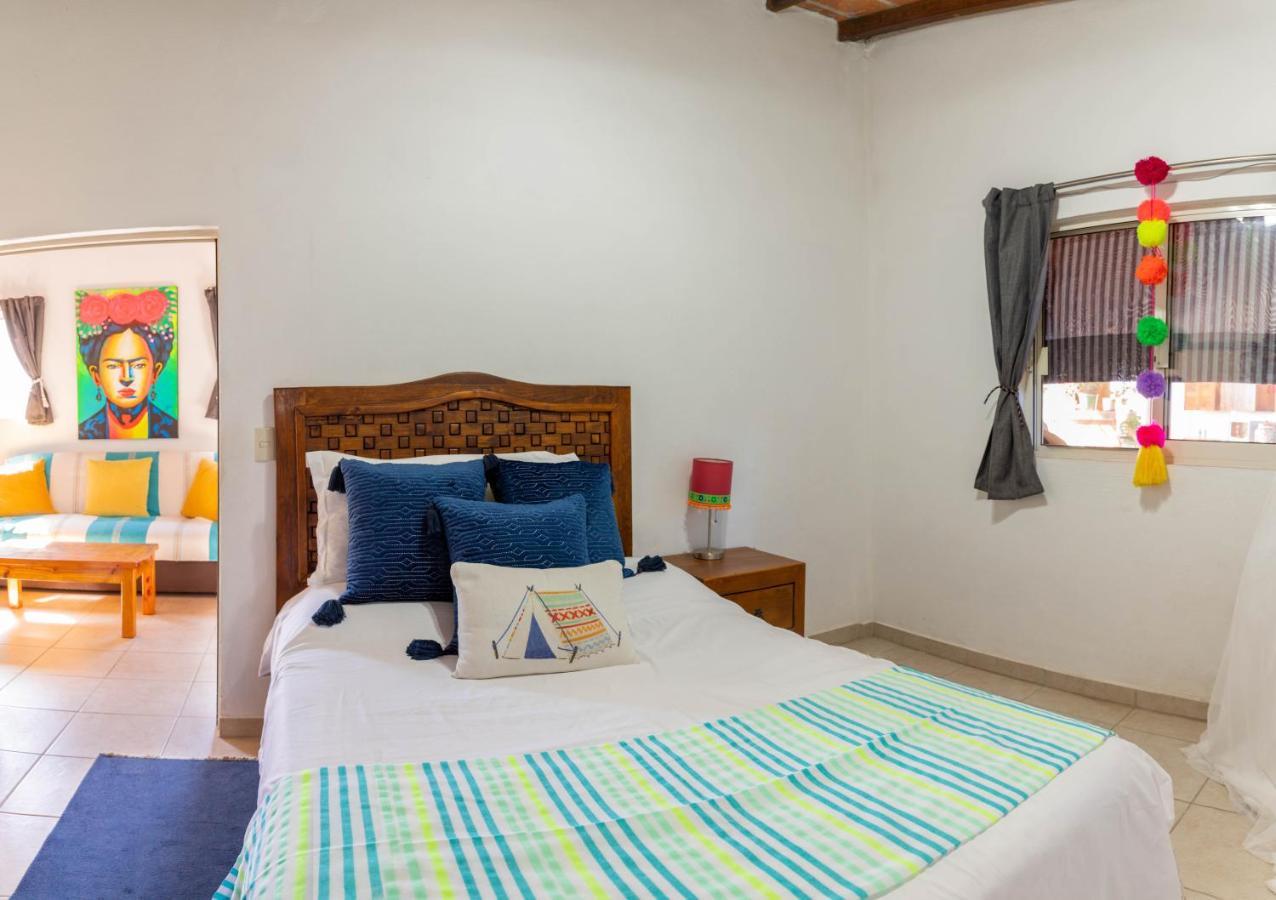 Suites De Mita - Boutique Hotel Пунта-Мита Экстерьер фото