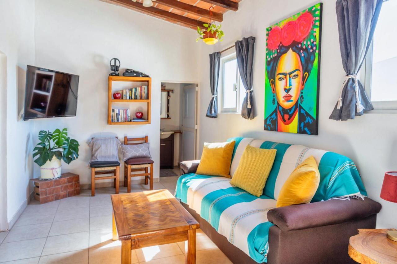 Suites De Mita - Boutique Hotel Пунта-Мита Экстерьер фото