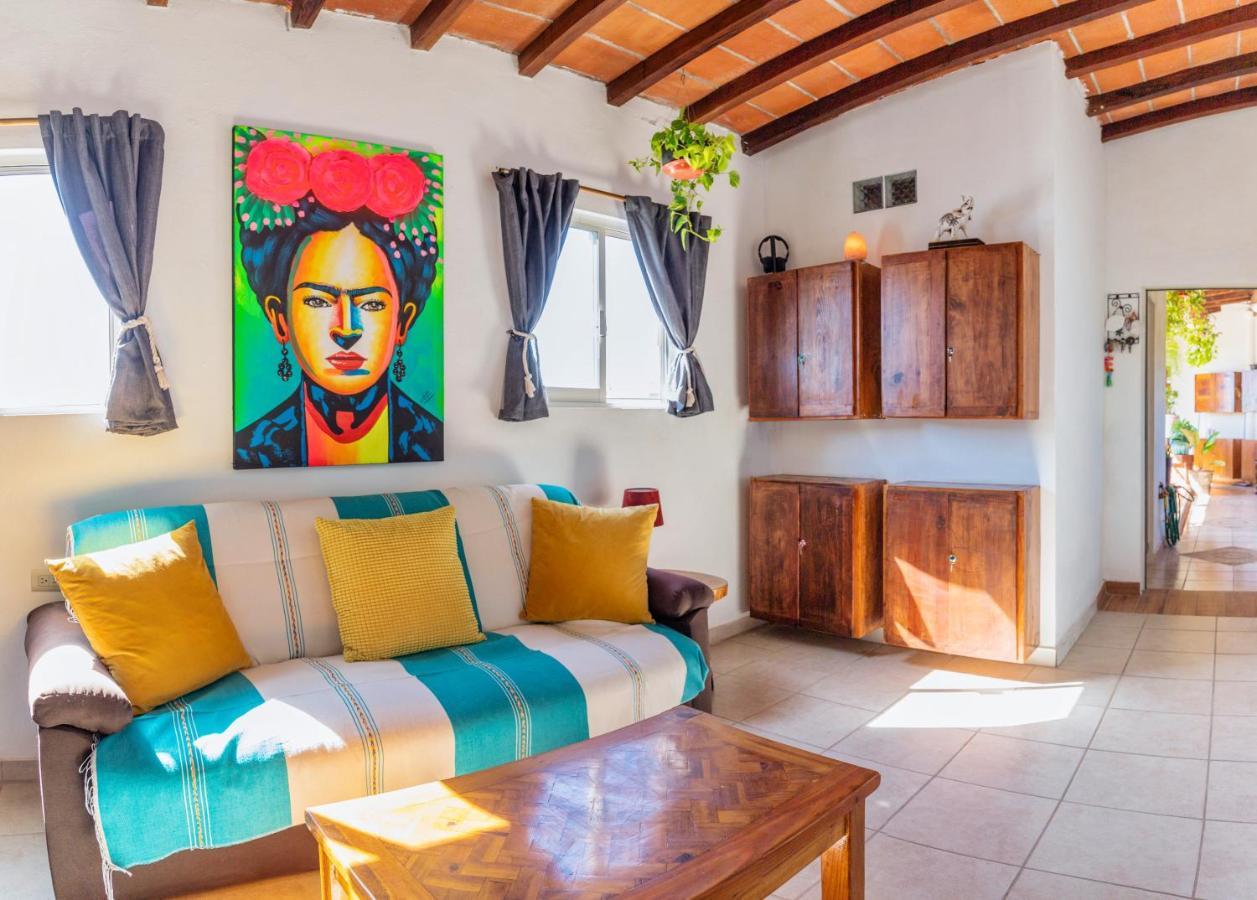 Suites De Mita - Boutique Hotel Пунта-Мита Экстерьер фото